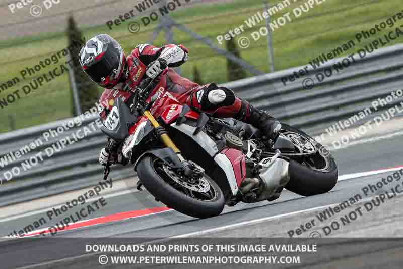 cadwell no limits trackday;cadwell park;cadwell park photographs;cadwell trackday photographs;enduro digital images;event digital images;eventdigitalimages;navarra;no limits trackdays;peter wileman photography;racing digital images;trackday digital images;trackday photos
